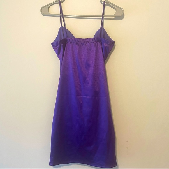 Fashion nova purple mini dress - Picture 3 of 4